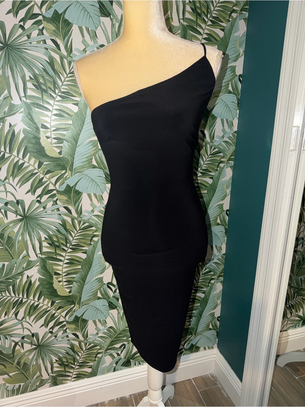 Fashion Nova Black One-Shoulder Midi Dress